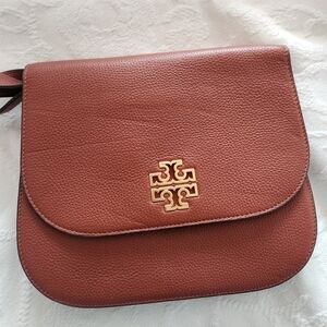 Tory Burch Medium Britton Sumac Leather Crossbody Purse